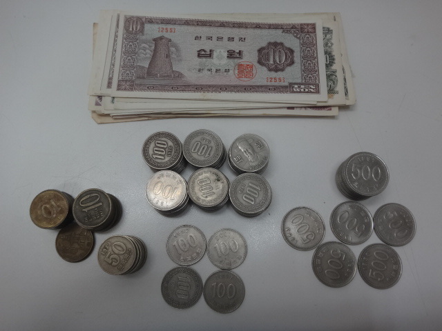 韓国 ウォン 紙幣 硬貨 おまとめ 額面合計 25740ウォン 韓国旅行での