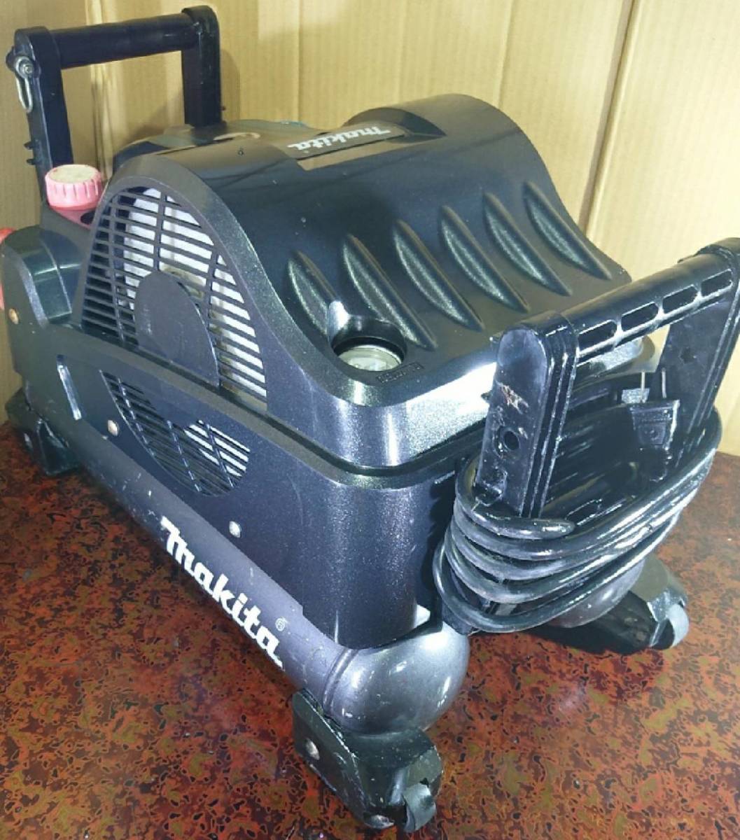 カバー新品☆マキタ☆コンプレッサ☆AC400X 【公式通販】