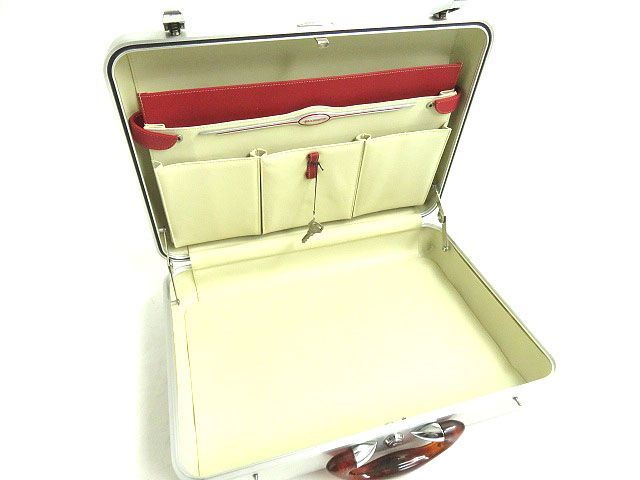 良品▼希少　ゼロハリバートン　E4-RETRO　レトロコレクション　キーロック式　べっ甲風ハンドル 日本限定 アタッシュケース シルバー 鍵付
