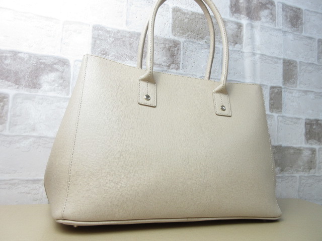 FURLA フルラ トートバッグ - レザー 美品 ハンドバッグ Furla CLASSIC
