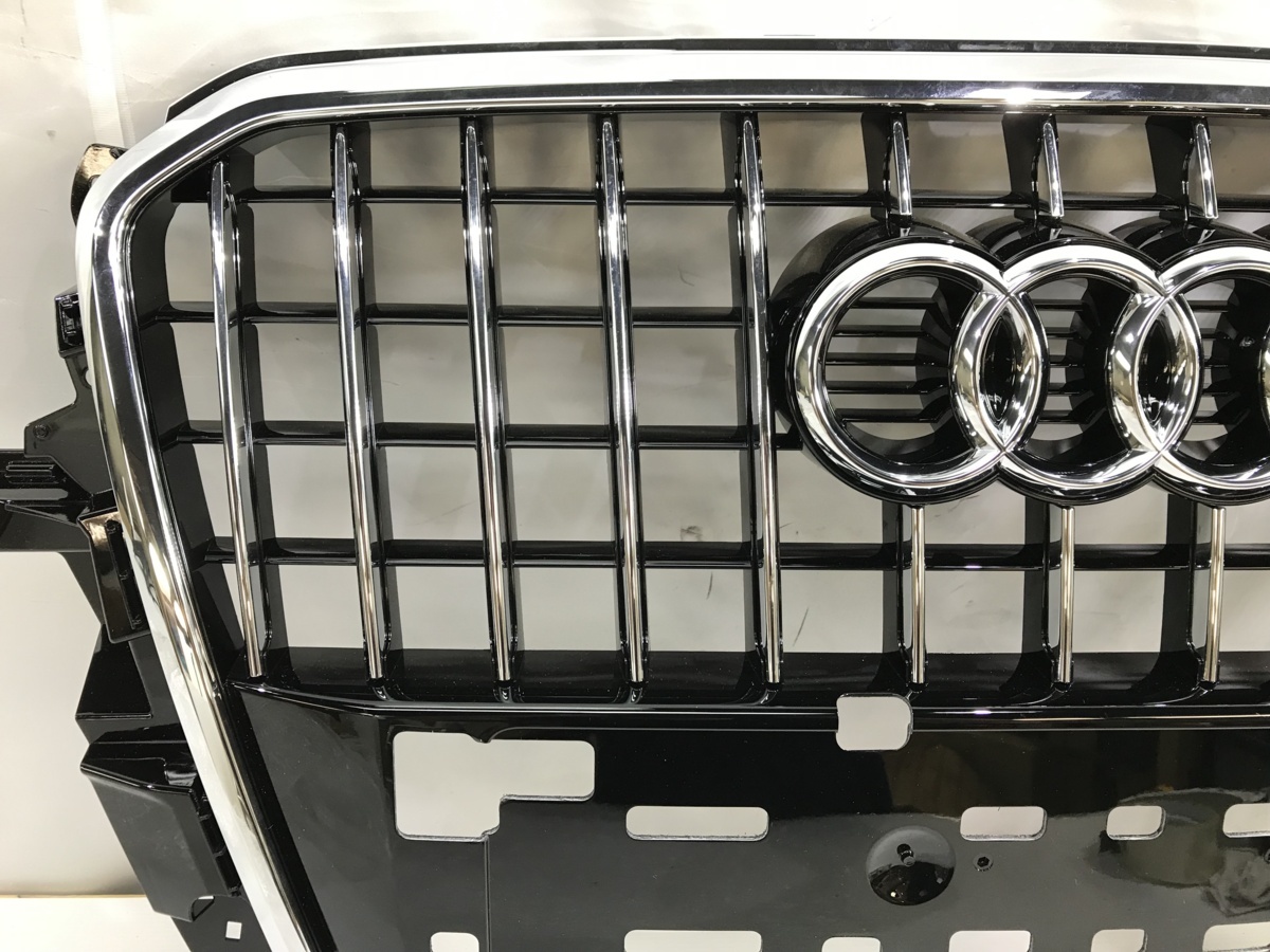 Audi Q5 8R 後期 純正 フロントグリル 8R0853651 商品の説明〜お値引き