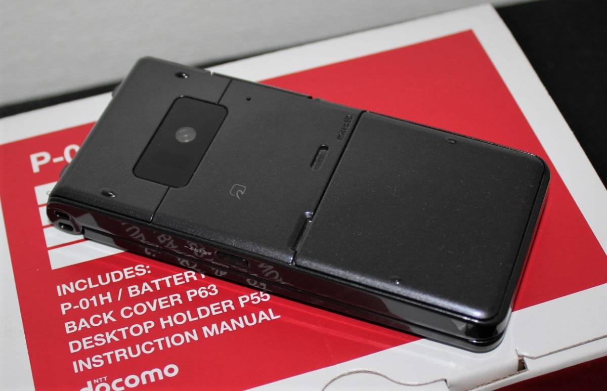 美品】☆ docomo ☆ ドコモ ☆ P-01H ☆ ダークメタル ☆ ネットワーク