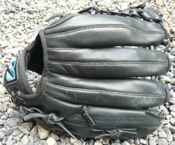 Mizuno ミズノ Buw League Fettle ビューリーグ　左投げ　軟式少年　中古