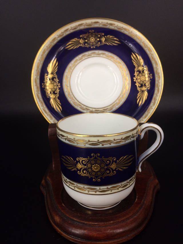 ミントン×ティファニー 24金盛 アシッドゴールド カップ 特注 プレート ティファニー 1920～30年 皿 アシッド・ゴールド 金彩 ミントン&amp;ティファニー アンティーク 迎賓館>ミントン カップ&amp;ソーサー コンセプトストア「ティファニー＠キャットストリート」の2019年