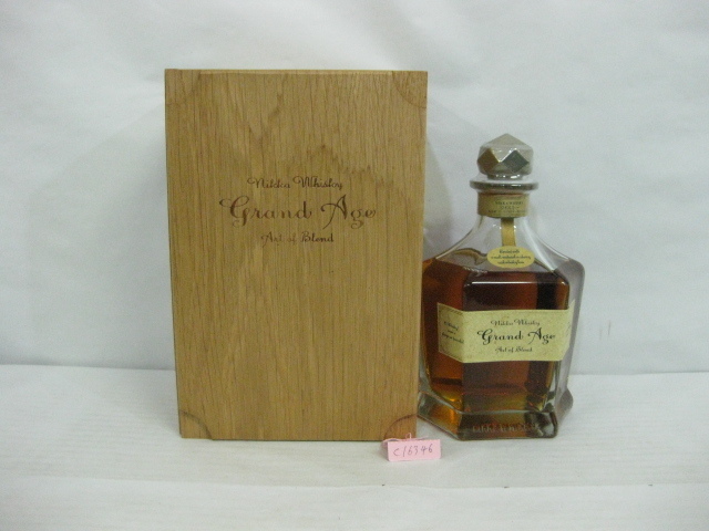 古酒【未開栓】NIKKA/ ニッカウイスキー グランドエイジ 木箱付き