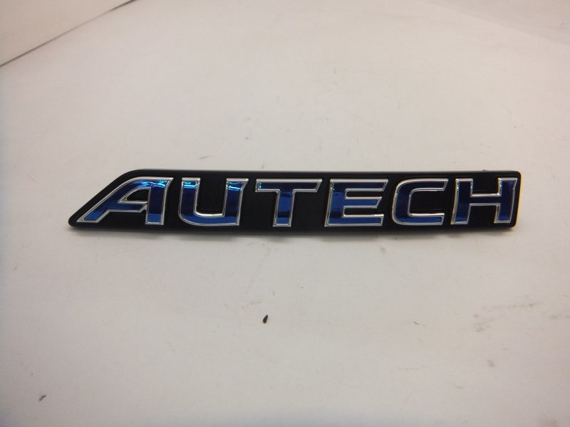 得価，最新作 日産 ノート E12 ラジエターグリルエンブレム AUTECH 青(日産、インフィニティ)｜売買されたオークション情報、yahooの商品情報をアーカイブ公開 - オークファン 日産、インフィニティ