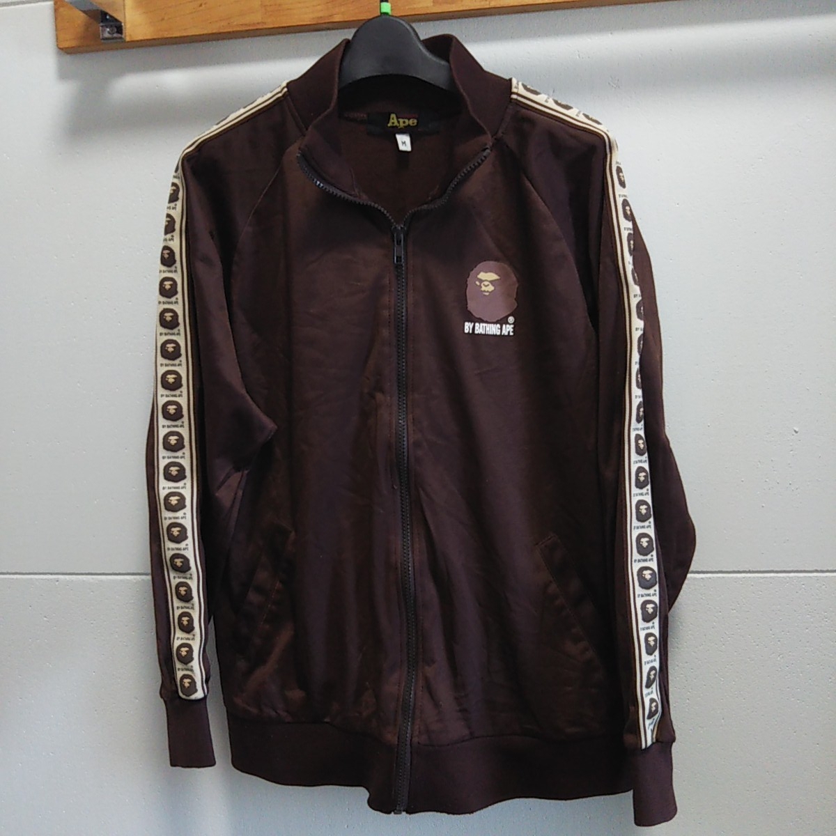 BATHING A APE トラック 初期 APE（ジャージ）のフリマアイテム一覧