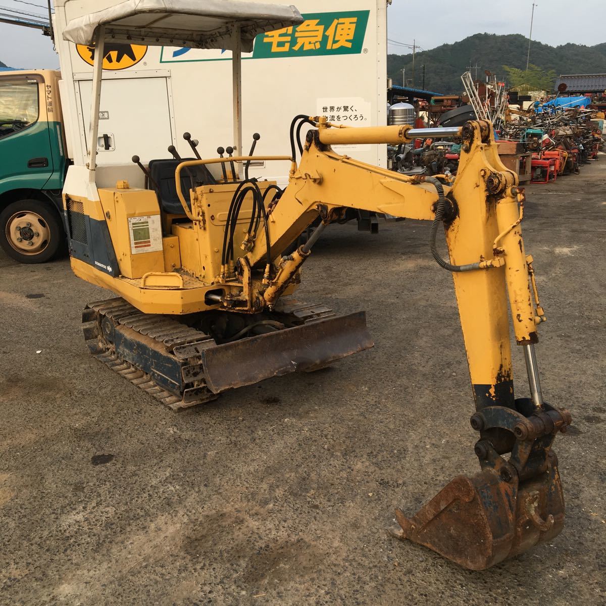 コマツ Pc05 ユンボ パワーショベル バックホー ミニユンボ ミニパワーショベル 建設機械 重機 売買されたオークション情報 Yahooの商品情報をアーカイブ公開 オークファン Aucfan Com