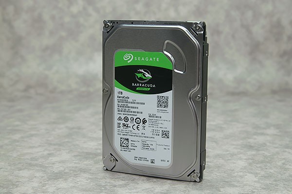 ★☆SEAGATE BarraCuda ST1000DM010 1TB SATA600 7200 使用少 新品同様 送料無料☆★_1