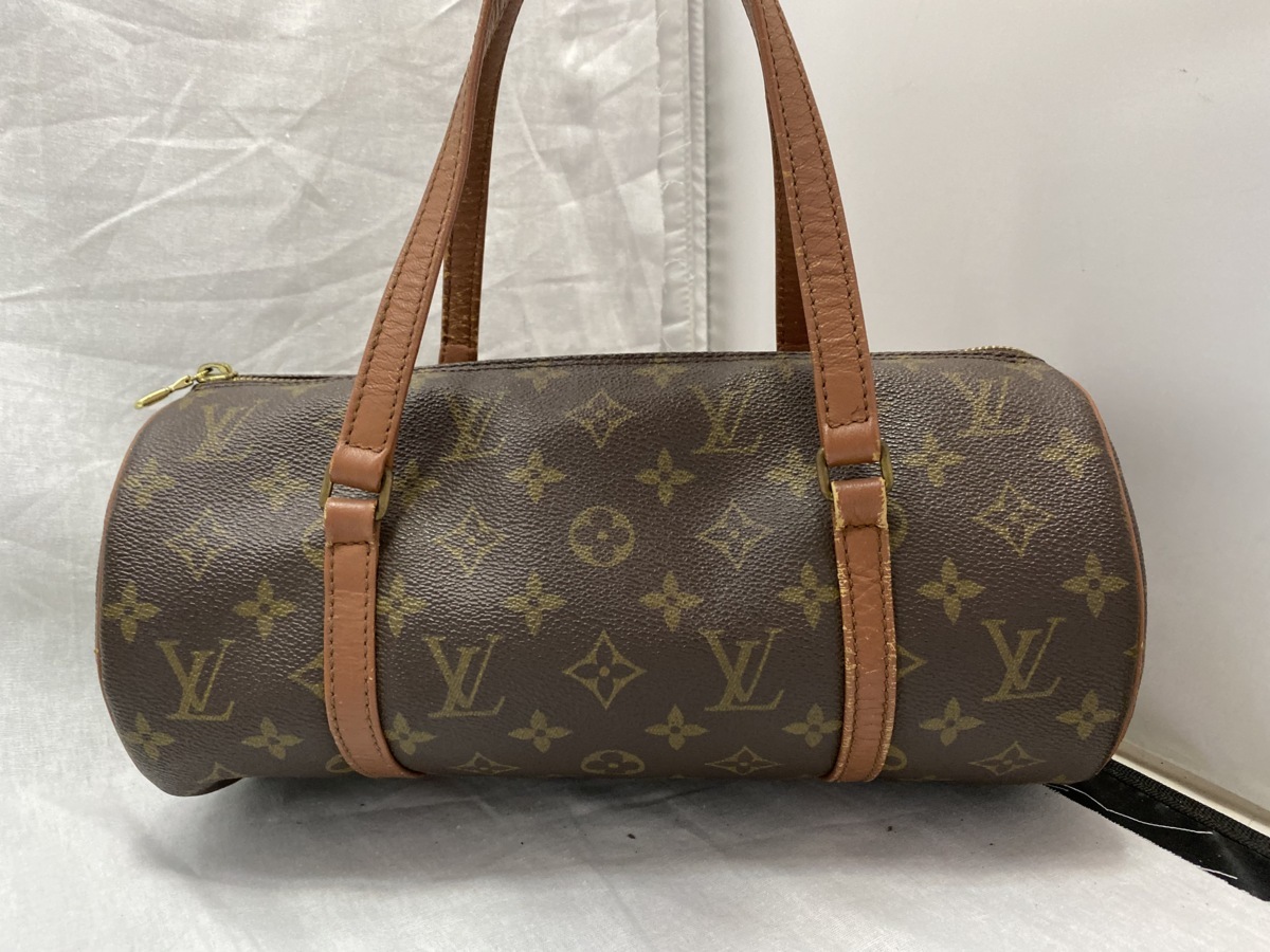 Louis Vuittonの定番人気バッグ「パピヨン30」です。 Å定番人気【LOUIS VUITTON パピヨン30 モノグラム ハンドバッグ PVC