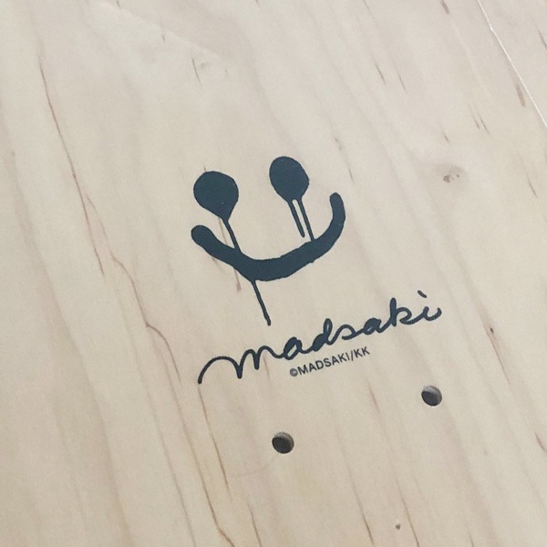 村上隆 x MADSAKI スケートボード Tonari no Zingaro カイカイキキ