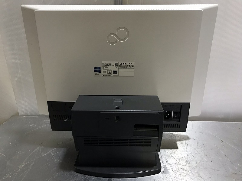 ☆【FUJITSU】省スペース一体型PC Esprimo K556/M i3-6100T 3.20GHz 