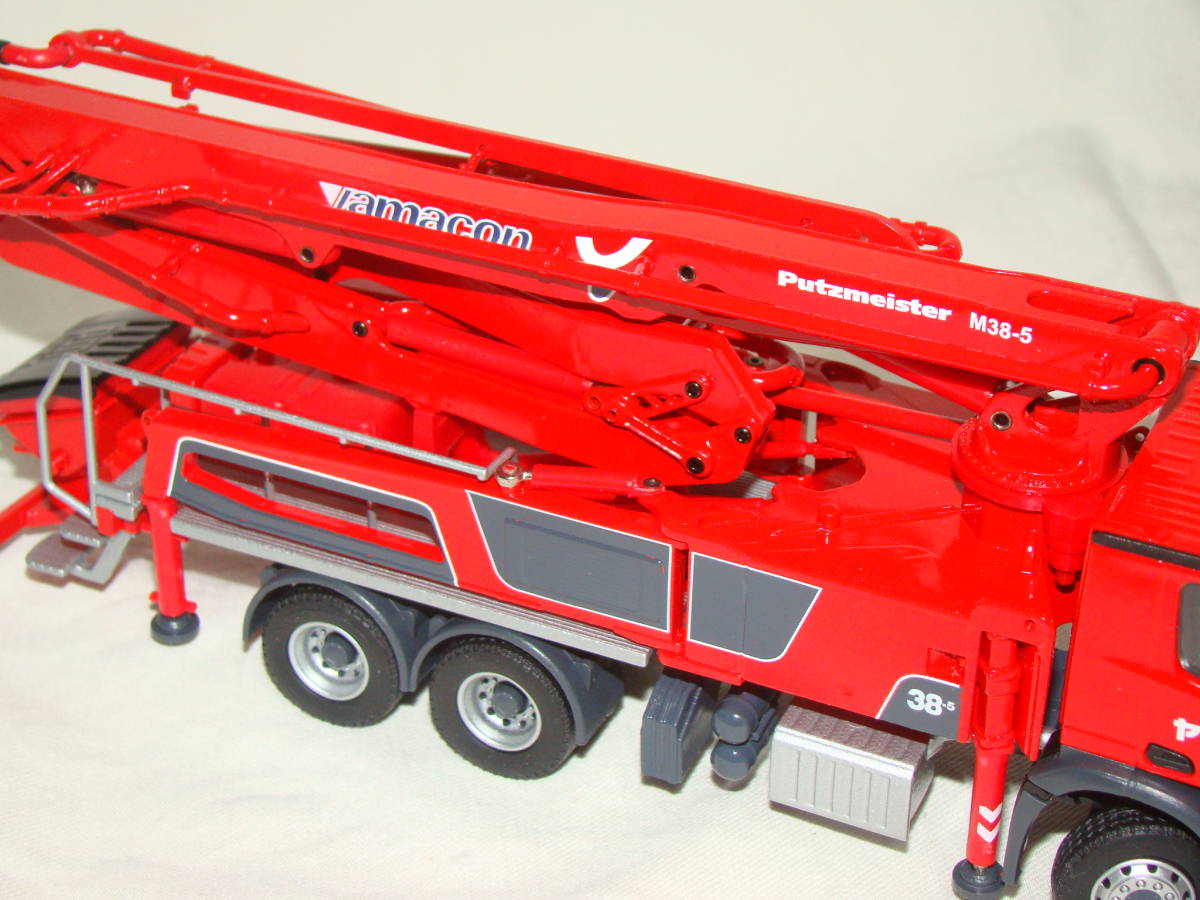 M38-5 プッツマイスター :: コンクリートポンプ車 プツマイスター 完成