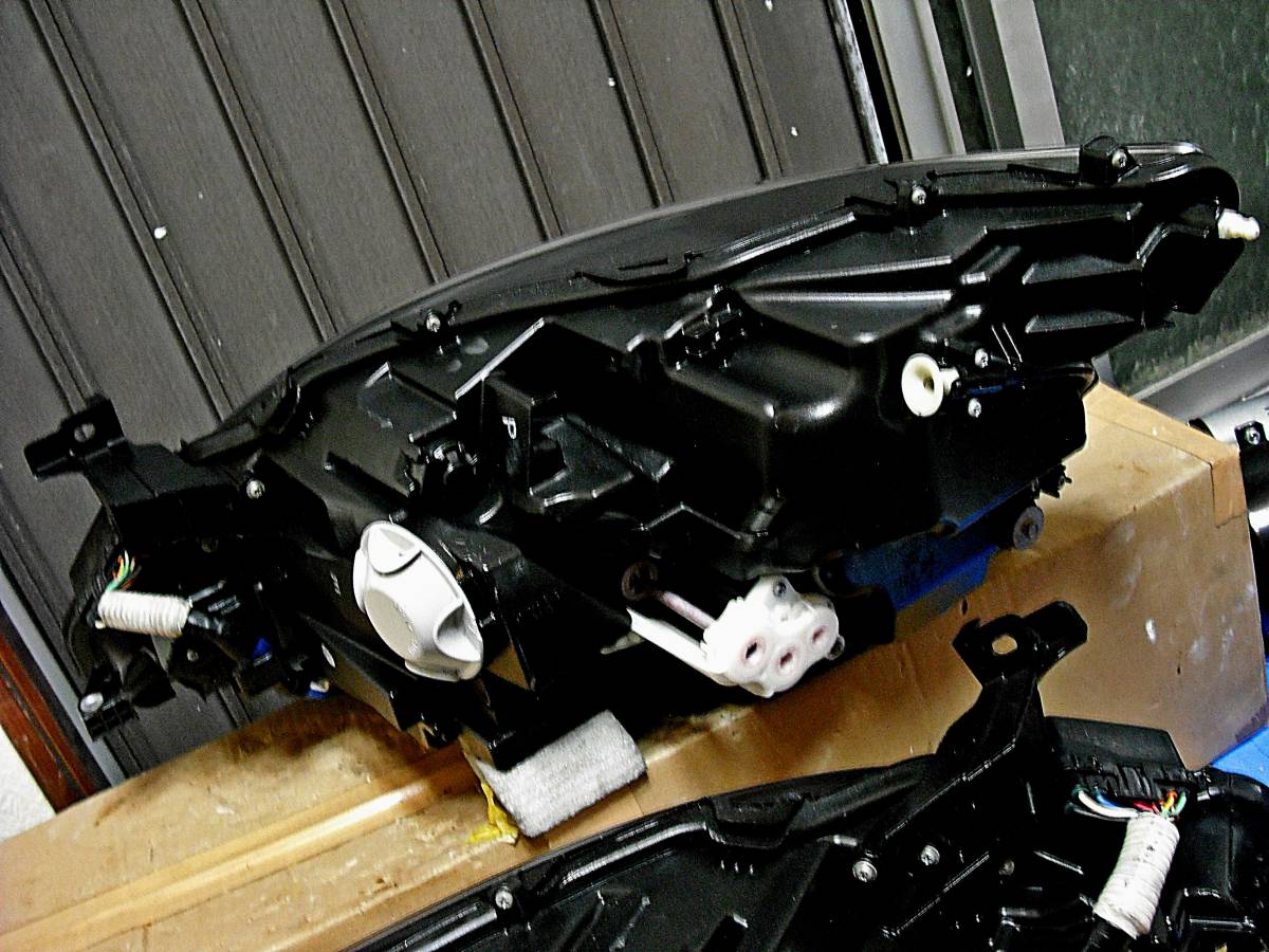 美品 レクサス純正 UVF45 40系 LS600h LS600 LS460h LS460 3型 後期 