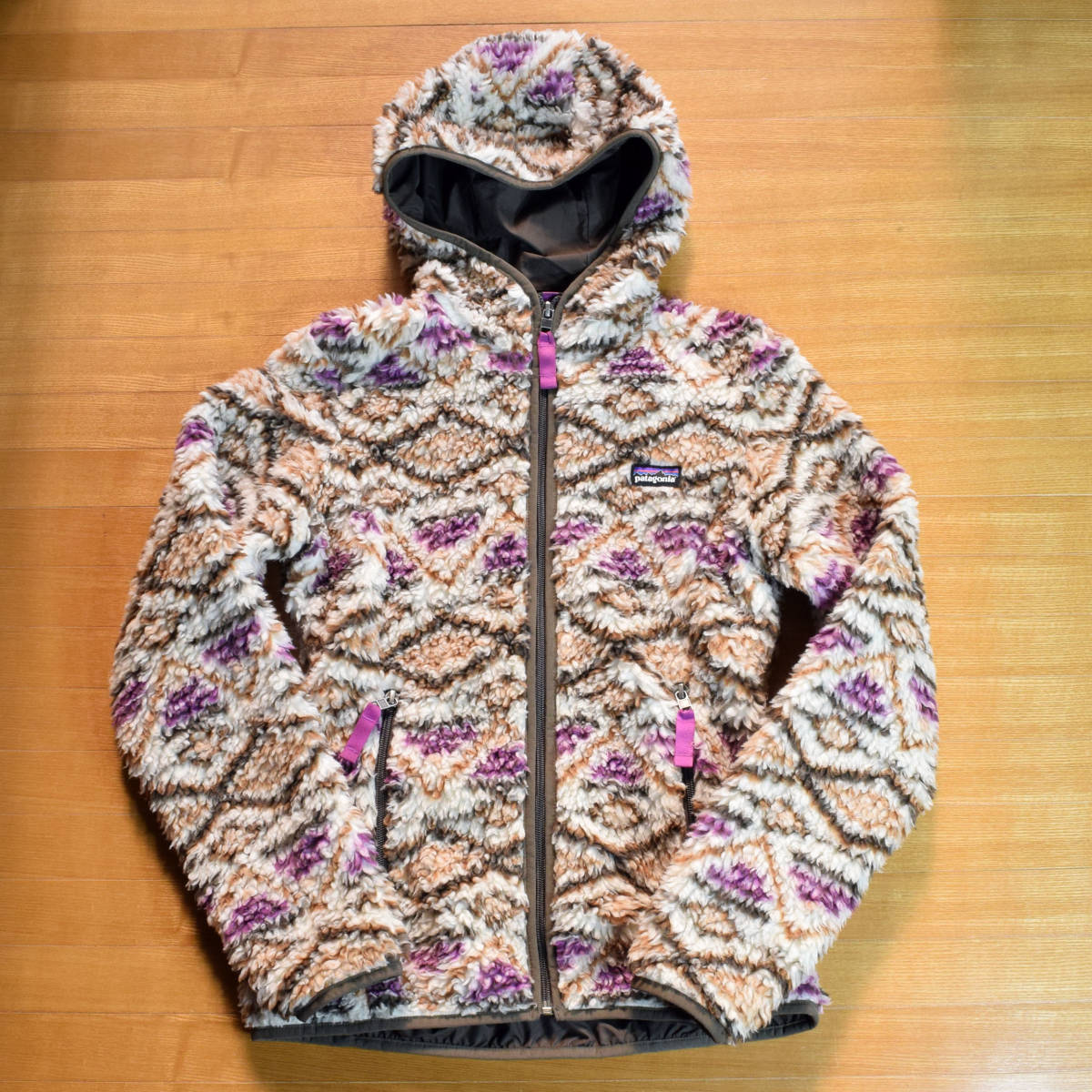 定番 女性ＳM パタゴニア フリース フーディ パーカー ボアジャケット レトロ パイル アウトドア アウター(女性用)｜売買されたオークション情報、yahooの商品情報をアーカイブ公開 - オークファ 女性用