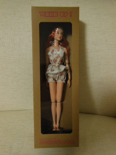 Dolly bird 限定 2点セット「Wake-Up momoko DOLL WUDsp Dollybird」＆Dollybirdムック本(非売品シューズ）2点 未開封 セキグチ momokoDOLL