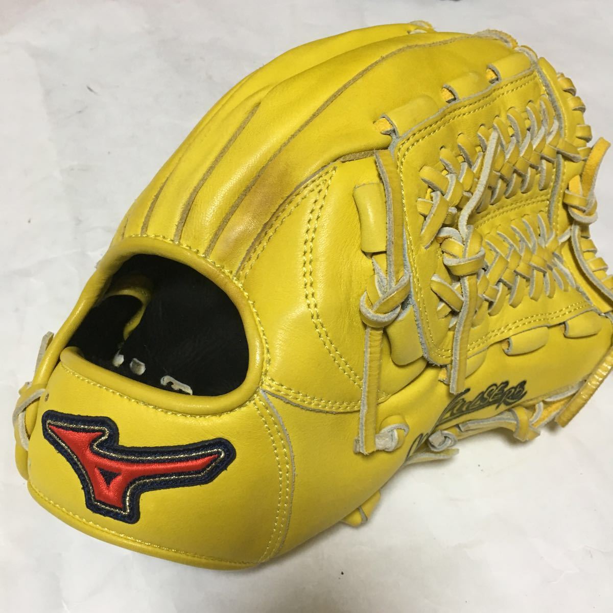 大人気，人気セール おしゃれカラー 一般軟式 オールラウンド用 グラブ ミズノ ビクトリーステージ 野球 グローブ 大人用(オールラウンド)｜売買されたオークション情報、yahooの商品情報をアーカイブ公開 - オ 大人用