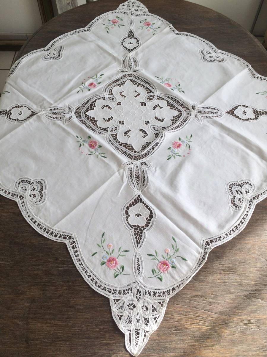フランス 　カットワーク　機械刺繍　小花　テーブルクロス_1