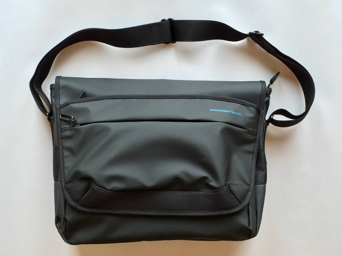 希少・美品】POKITポキットCAPSULEレザーショルダーバッグ黒