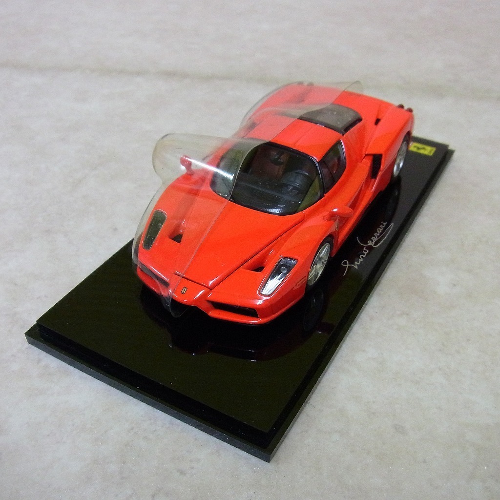 京商 1/43 フェラーリ エンツォ ロッソ・スクーデリア No.05001PR