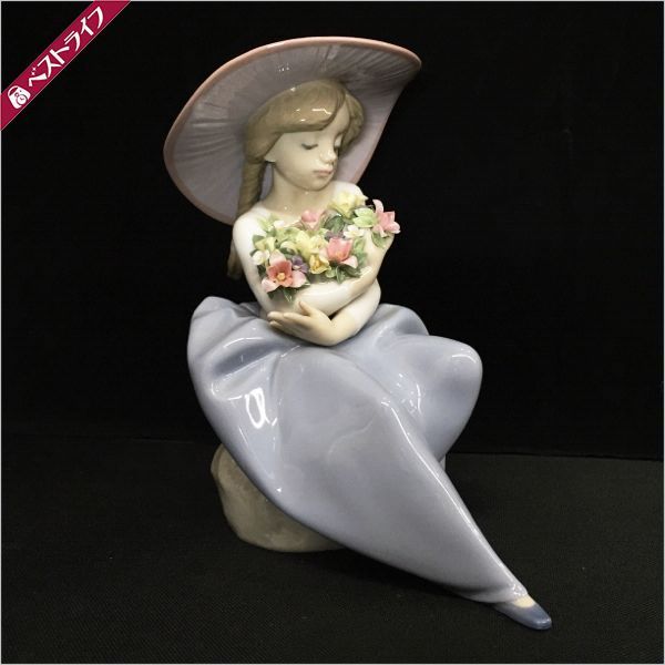 ☆リヤドロ 花を抱える美少女 花の香りに包まれて No5862 帽子 LLADRO