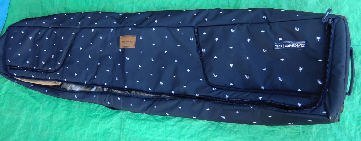 DAKNE☆スノボーケース175cm ローラー付き