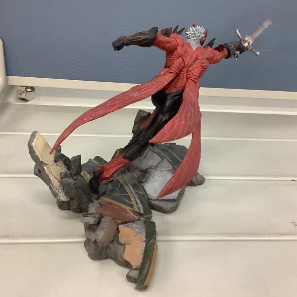 Kinetiquettes デビルメイクライ4 ダンテ 1/6スタチュー 2体セット
