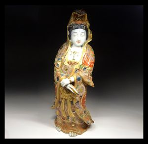 九谷焼 九谷八幡宮銘 豪華観音像 金彩 仏教美術 置物 陶器 観音菩薩像 仏教