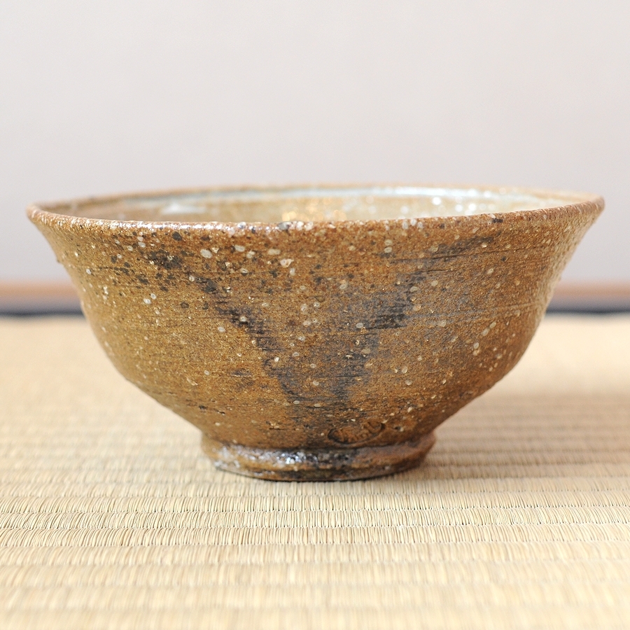 千漢鳳 聞慶窯 伊羅保 片身替茶碗 韓国の名工 （ 高麗茶碗 ） 【公式通販】