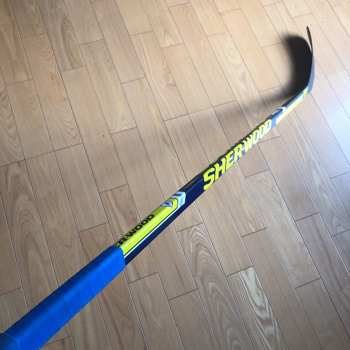 超激得 シャーウッド カーボンスティック BPM150 75フレックス(アイスホッケー)｜売買されたオークション情報、yahooの商品情報をアーカイブ公開 - オークファン アイスホッケー