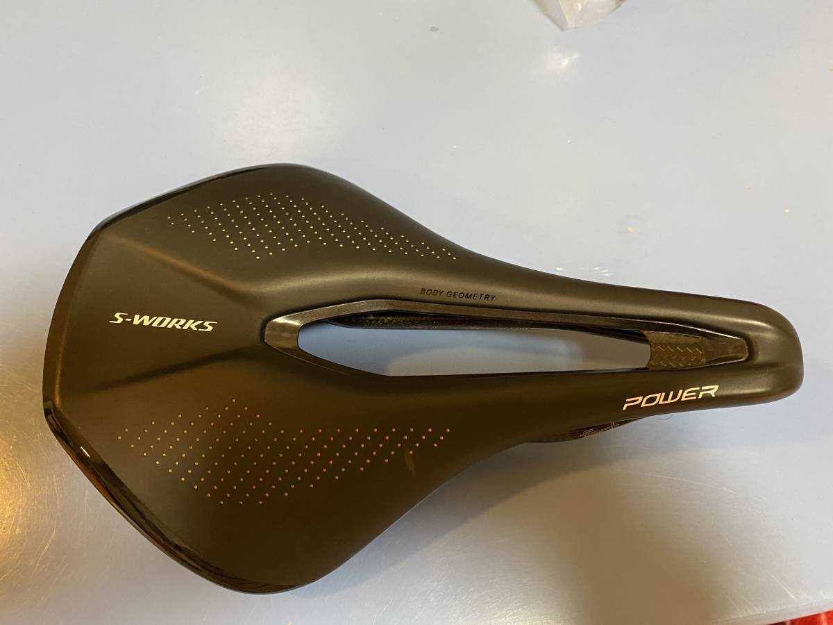 【数量限定，新作登場】 スペシャライズド SPECIALIZED エスワークス S-WORKS POWER サドル 155mm カーボンレール クラックありジャンク(スペシャライズド)｜売買されたオークション情報、yahooの商品情報をアーカイブ公開 - スペシャライズド