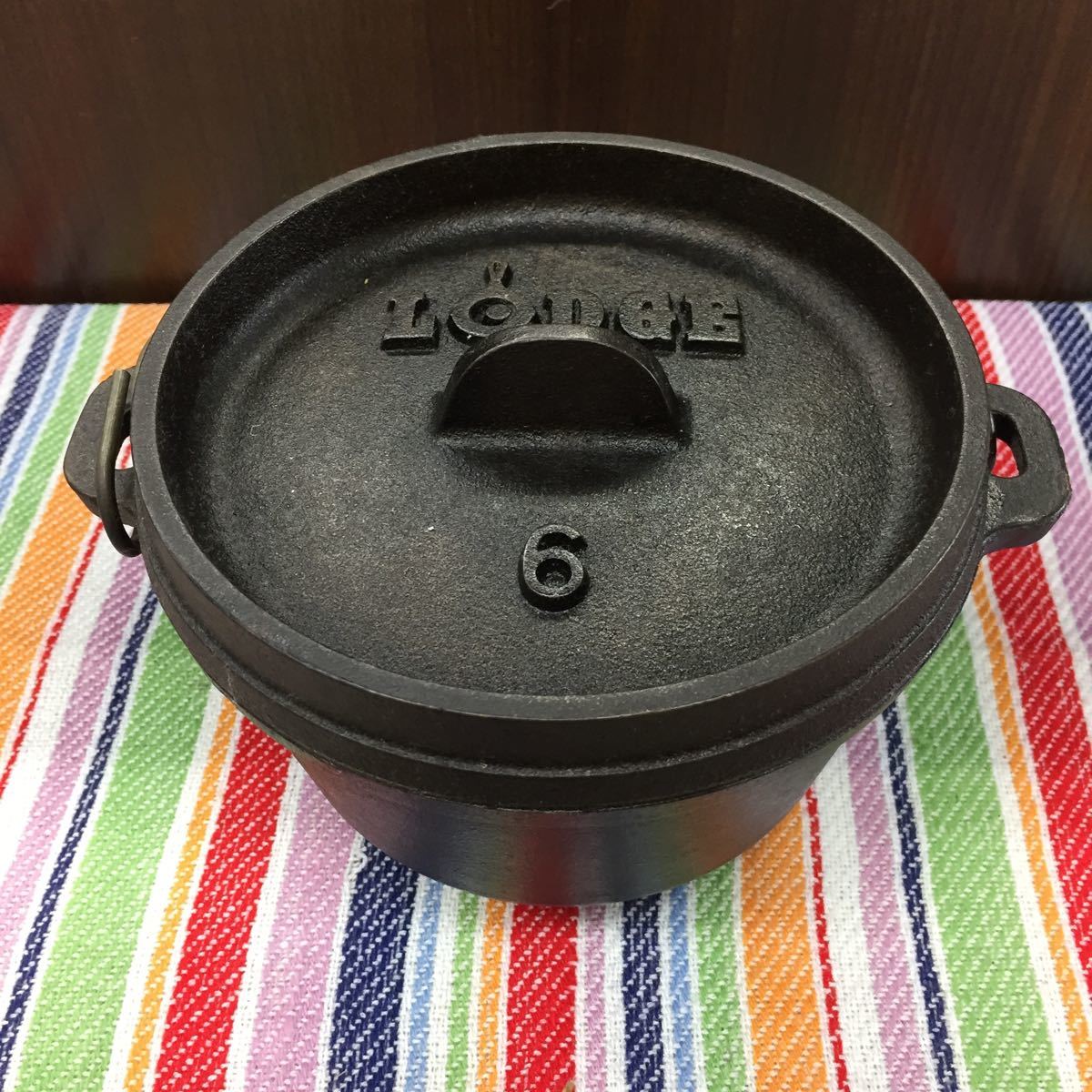 ロッジ LODGE ダッチ オーブン 6インチ ソロキャン ひとり飯 小型 女子