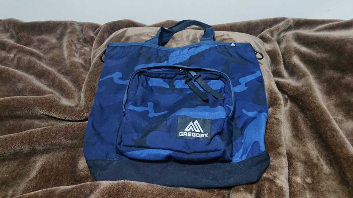 ソフネット×グレゴリー、ネイビーカモフラージュ柄のコラボバック 