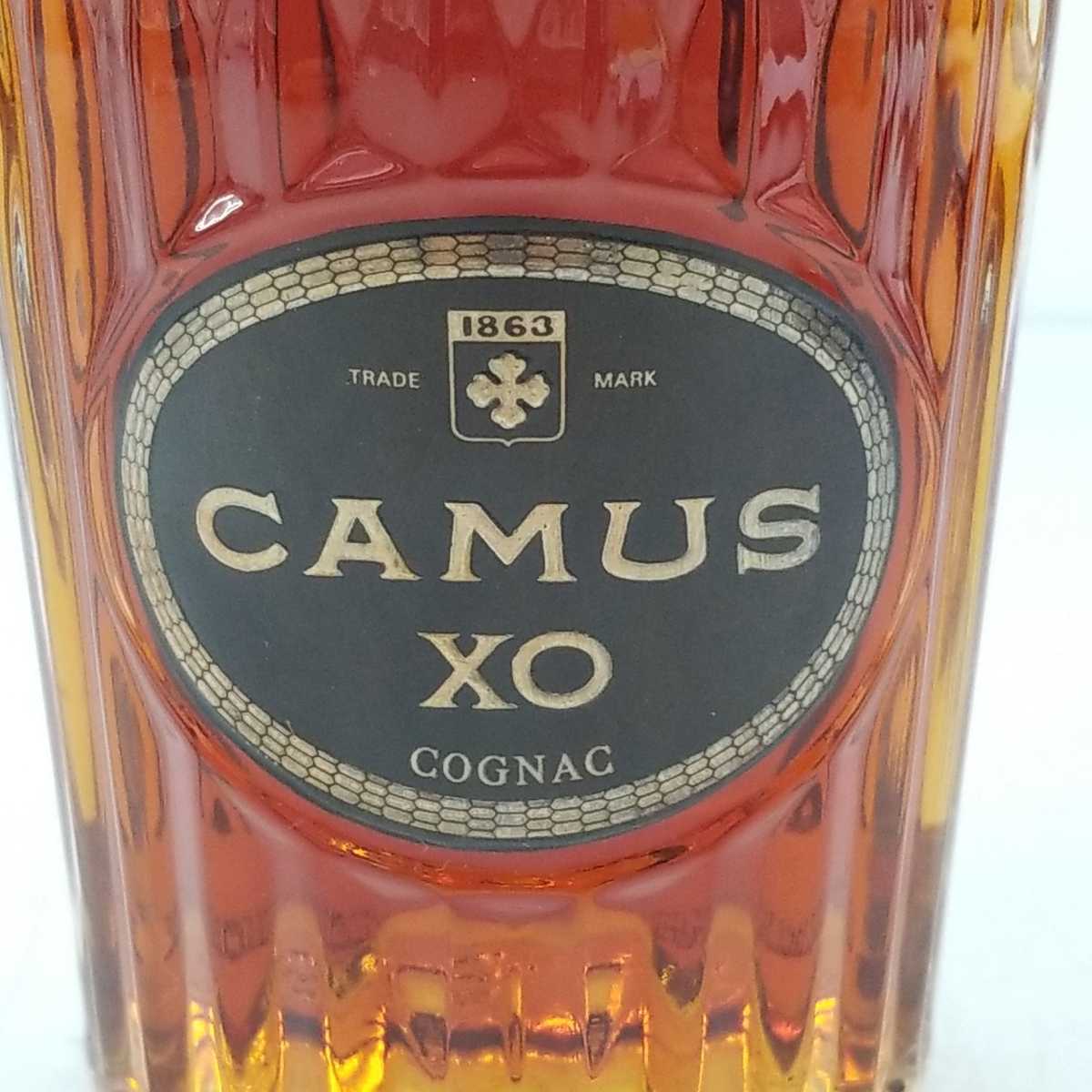 CAMUS XO（700ml）ロングネックの5本セット、おまけ付き。