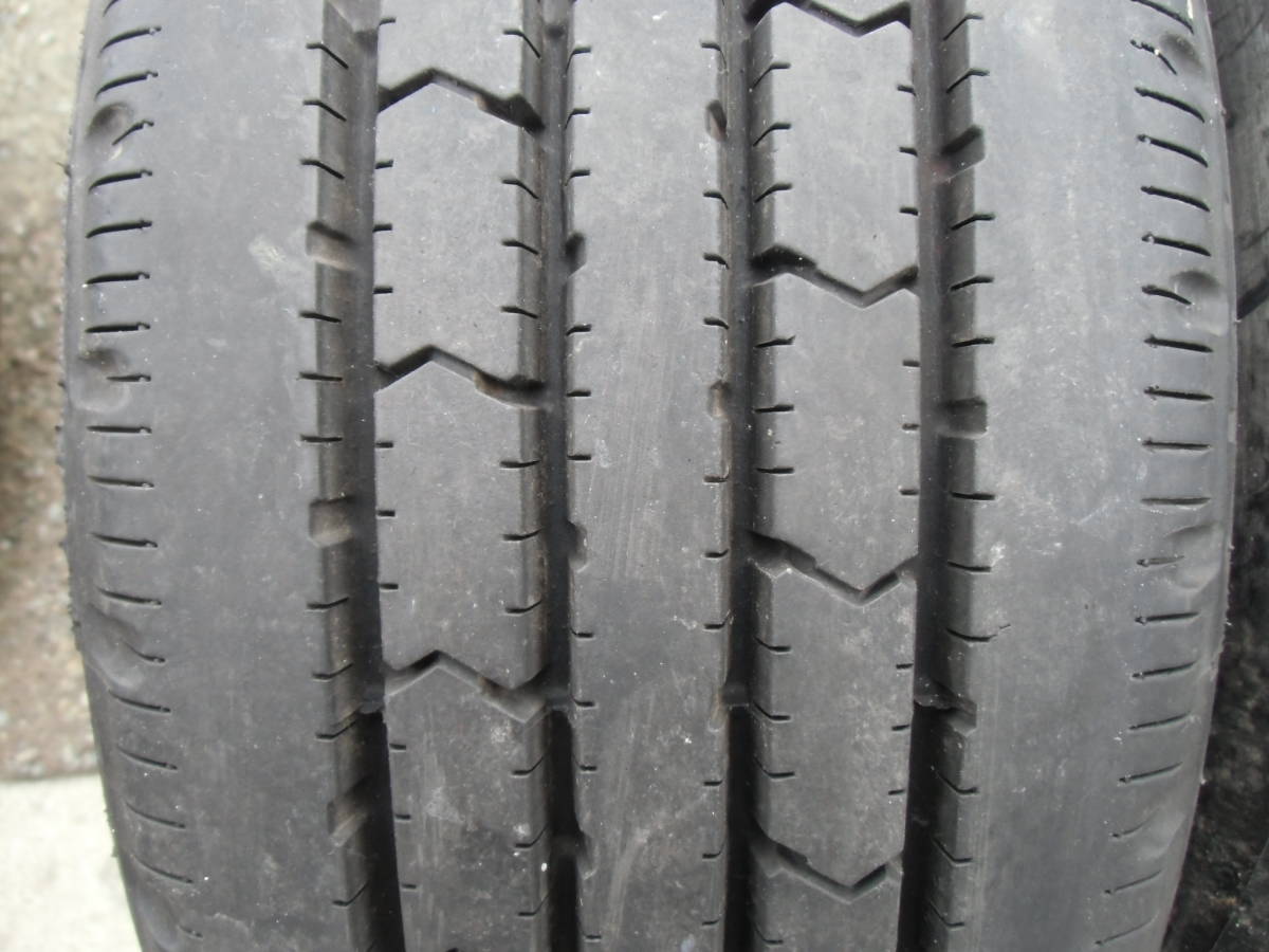215／65R15 110／108LT ブリジストン R202 