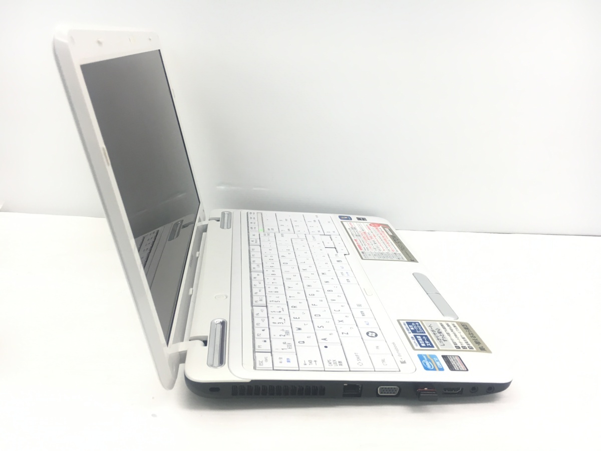 Dynabook T451/57DW ☆鮮やかな白い色リュスクホワイト Dynabook T451