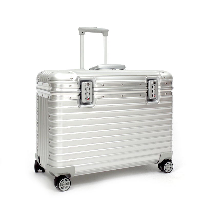 リモワ トパーズ パイロット 37L（新品・未使用・廃盤・並行輸入  