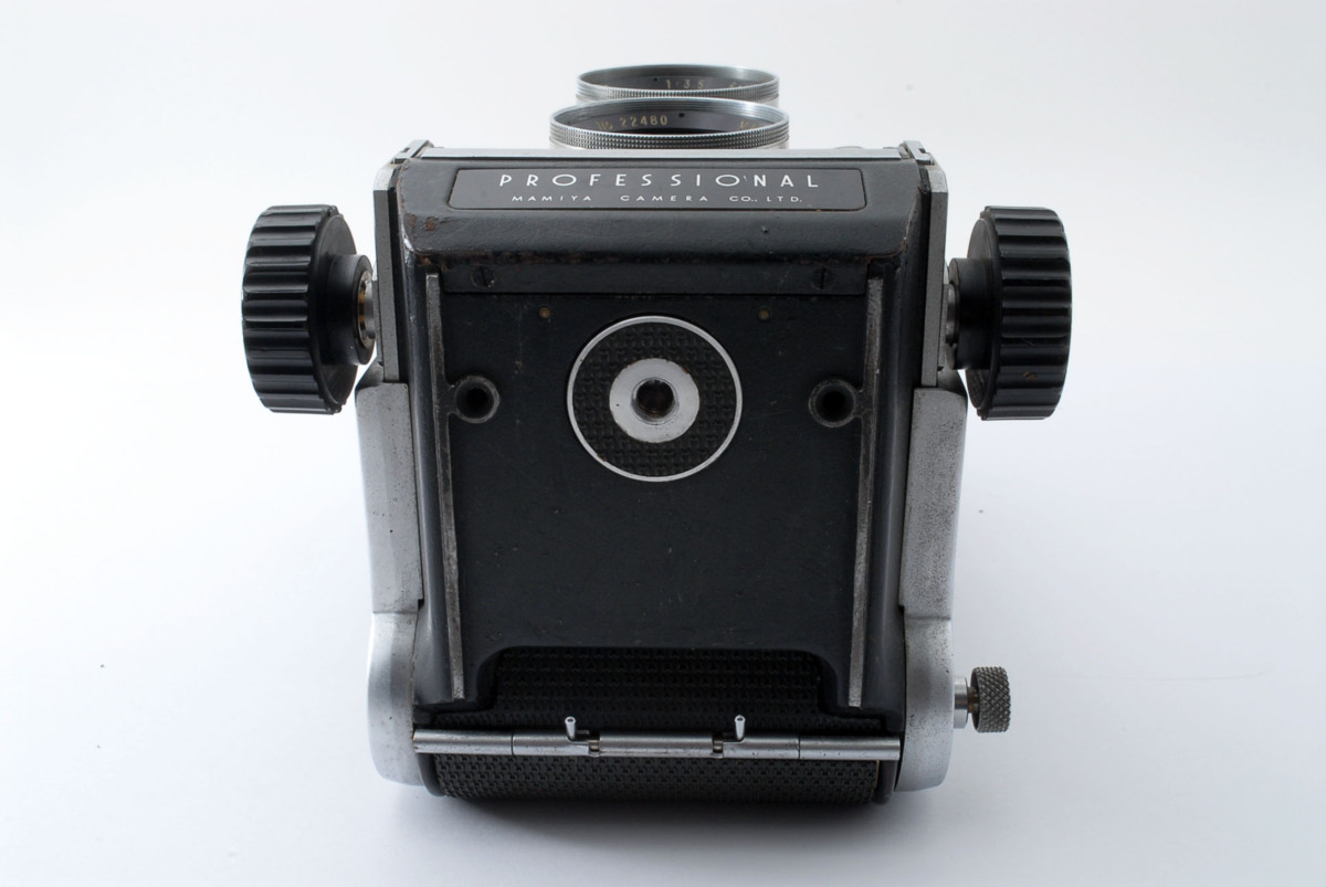C22 MAMIYA PROFESSIONAL 二眼レフカメラ マミヤ □ ボディ MAMIYA