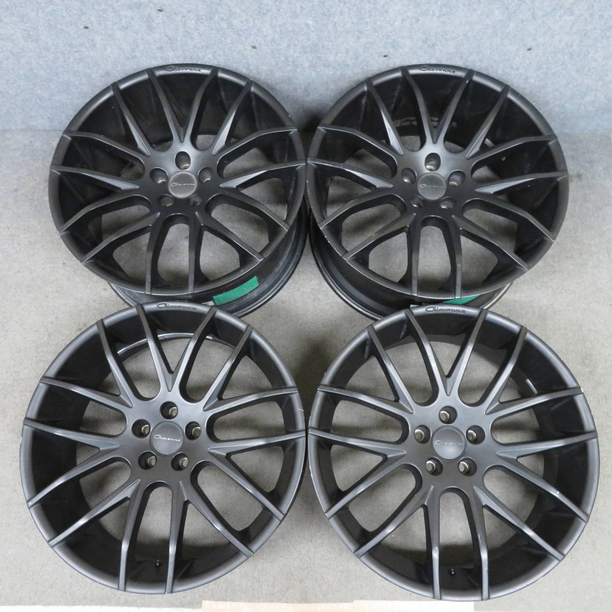 人気，得価 Giovanna 22インチ 9Ｊ+30 10.5J+35 5H-120 4本(22インチ)｜売買されたオークション情報、yahooの商品情報をアーカイブ公開 - オークファン 22インチ