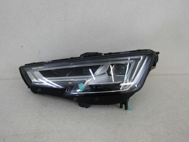 車 アウディ A4 8W 左 ライト8W0941033A 8W0941773A