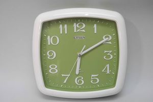 CITIZEN 掛時計 緑 正方形 約35cm 動きます　貴重　レア　昭和レトロ CITIZEN 掛時計 緑 グリーン 貴重 レア 昭和レトロ 【公式通販】