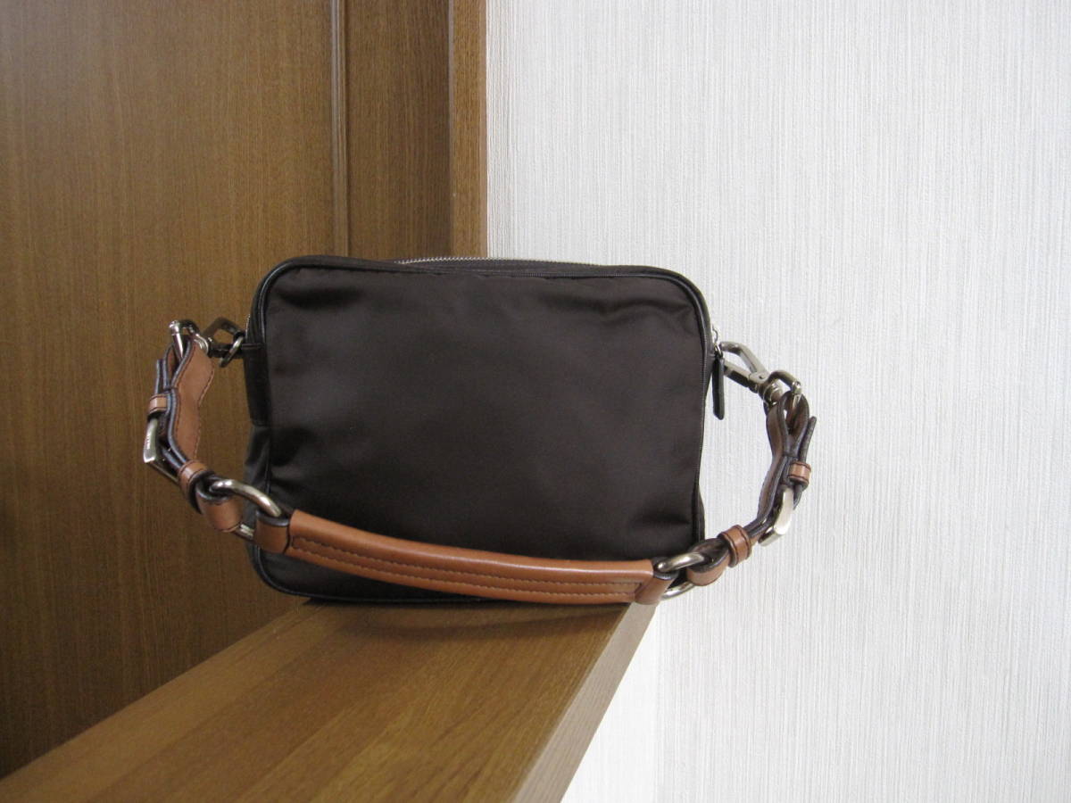 限定SALE，お買い得 PRADAプラダ ショルダーバッグ ブラウン ナイロン&times;レザー(ショルダーバッグ)｜売買されたオークション情報、yahooの商品情報をアーカイブ公開 - オークファン かばん、バッグ