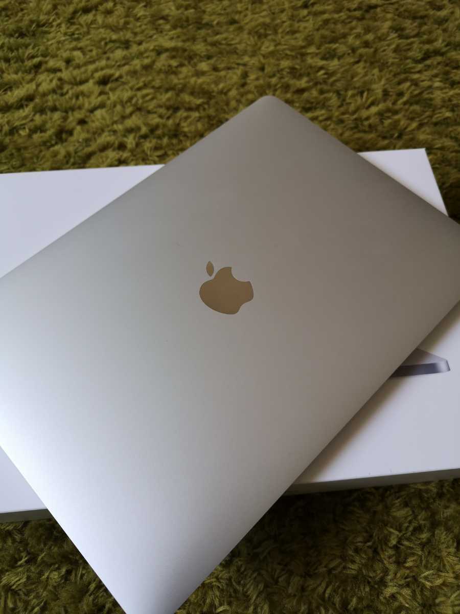 Macbook Pro 2018 13インチ 2.7GHz i7 16GB SSD1TB US CTOほぼフル