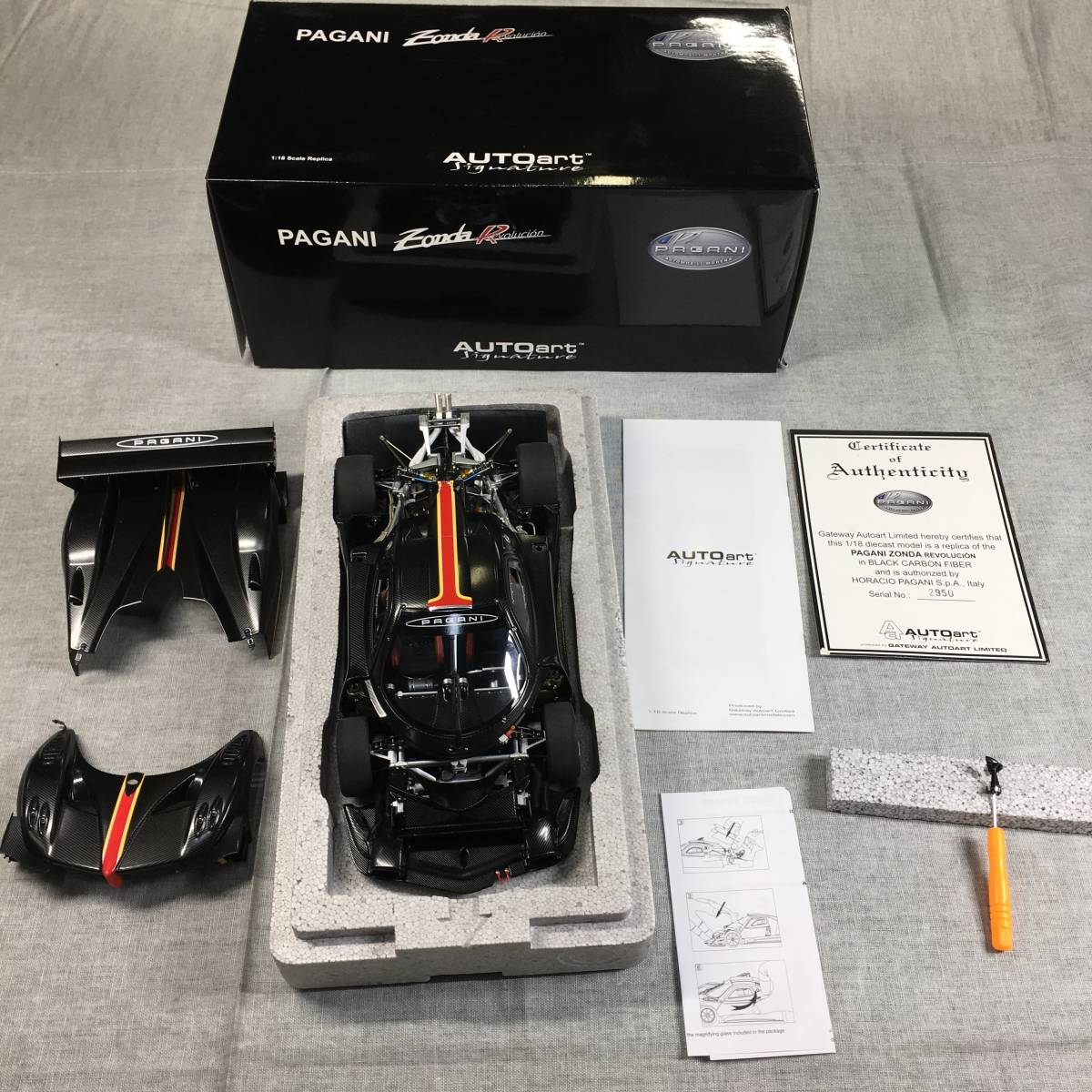 MobileFantasy】新古品 AUTOart 1/18 パガーニ ゾンダ