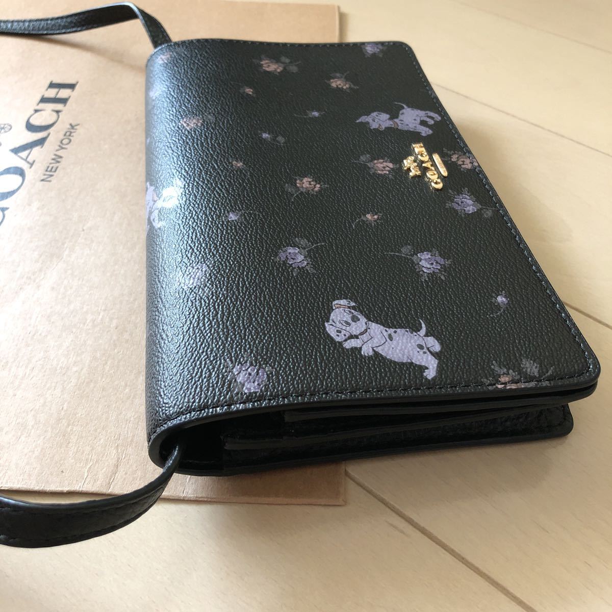 COACH コーチ × Disney ディズニー 101匹わんちゃん コラボ 