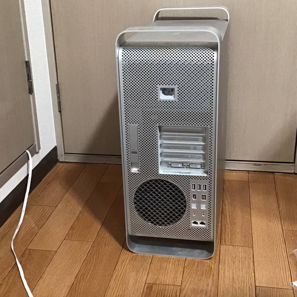 Apple Mac Pro Quad Xeon/320GB HDD/メモリ7GB/10.7.5 Lion