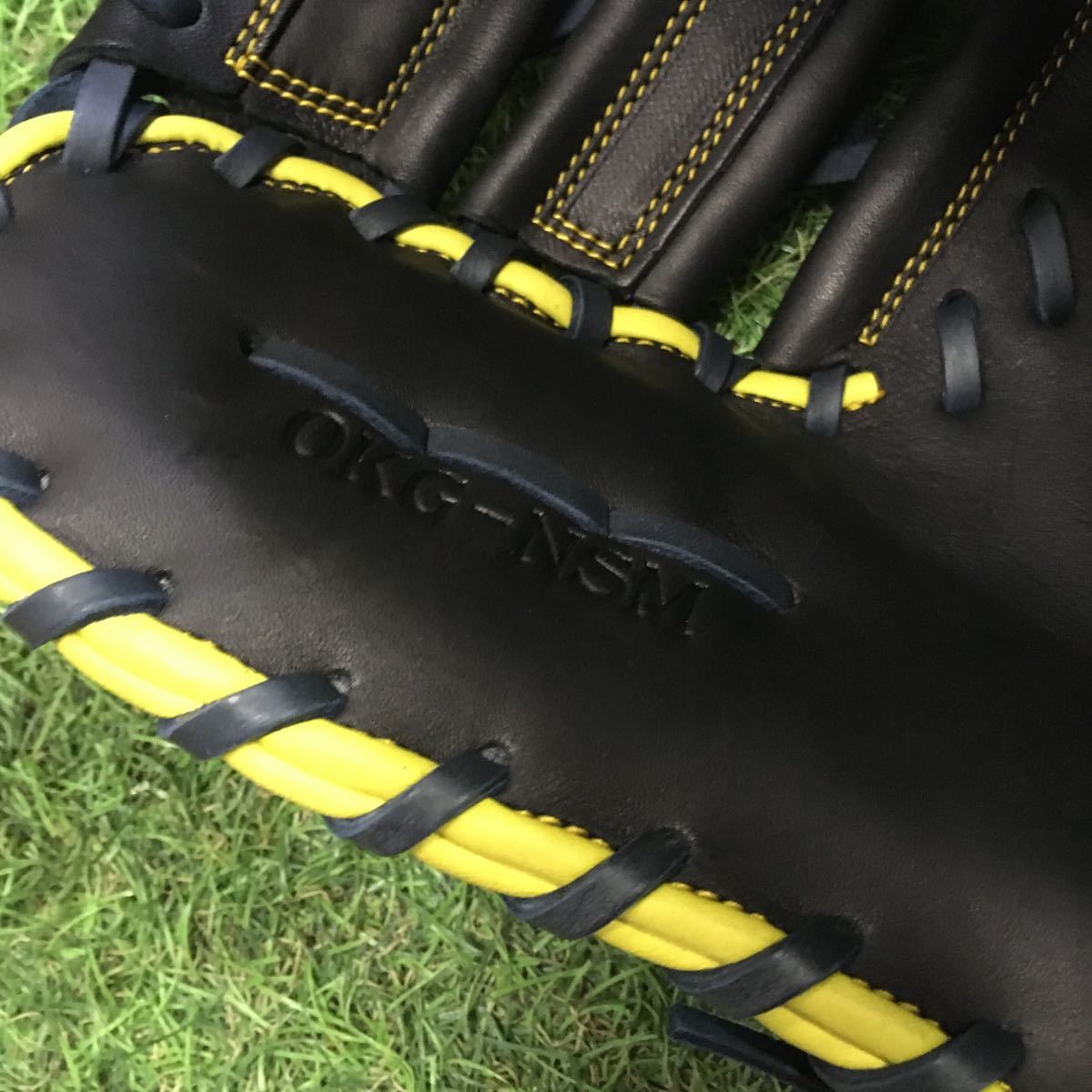 ATHLETE SPECIAL ORDER 軟式グローブ 黄色 【公式通販】