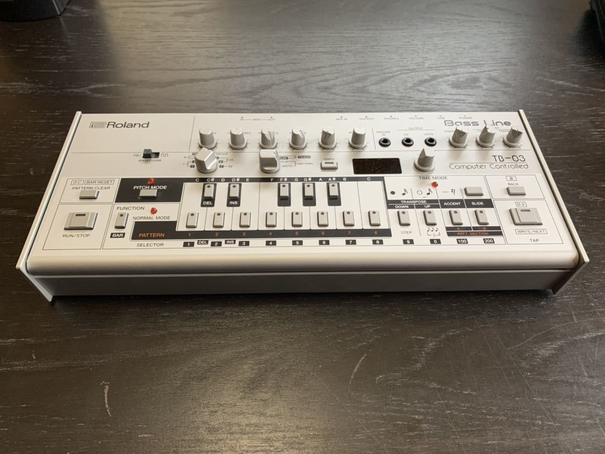 Roland Boutique TB-03 美品 キーボード、シンセサイザー 楽器、器材