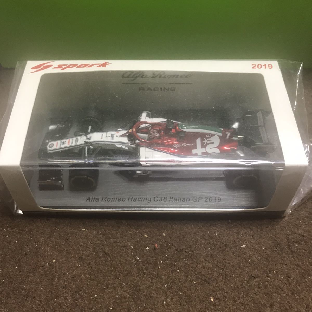 HOT，最新作 スパーク製 1/43 アルファロメオ C38 2019 イタリアGP Ｋ.ライコネン(レーシングカー)｜売買されたオークション情報、yahooの商品情報をアーカイブ公開 - オークファン レーシングカー