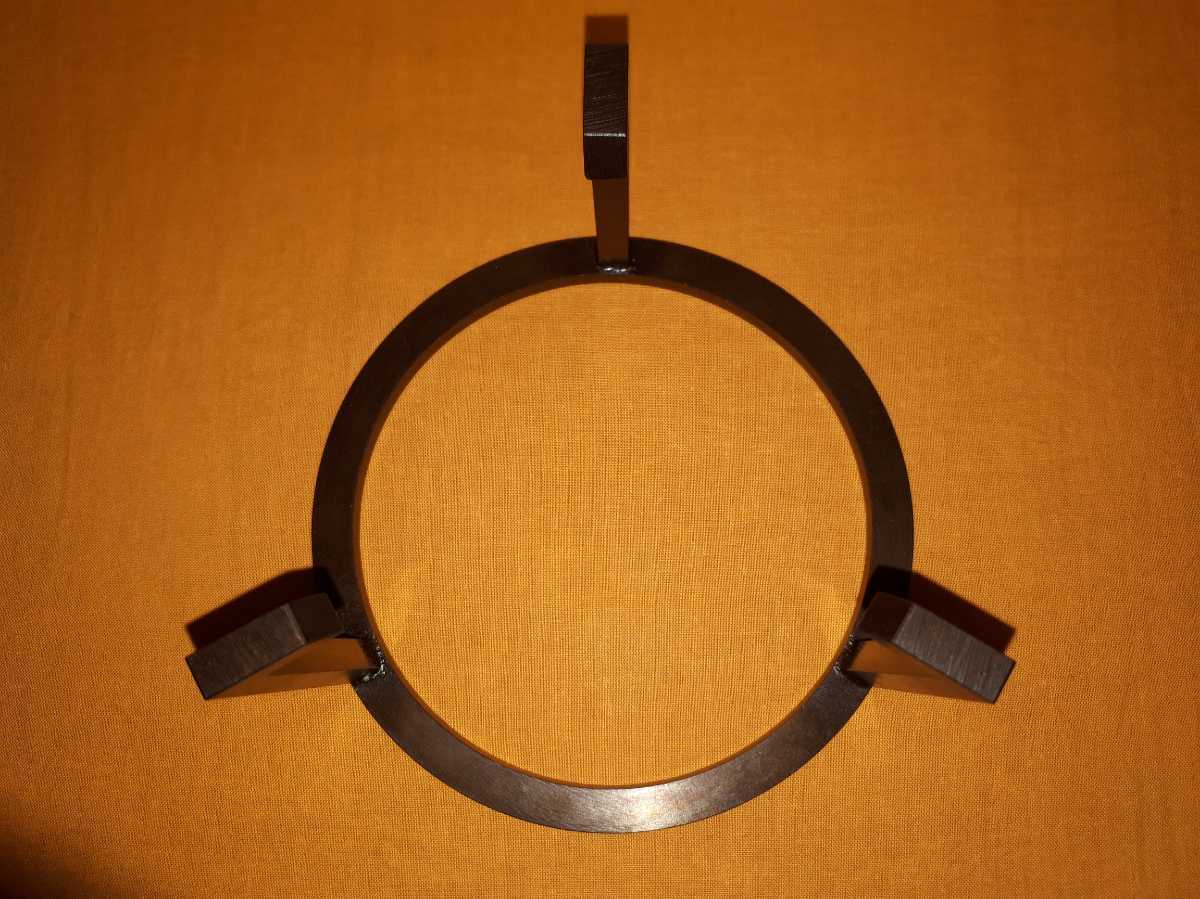 真鍮 五徳 真鍮製五徳 包装用品 1個（ご注文単位1個）直送品 メルカリ 〔五徳 真鍮製〕『3ツ爪五徳 真鍮製 インテリア雑貨』未使用品